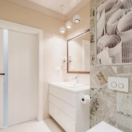 Apartment With Private Parking - Lubicz 17 Street Kraków Zewnętrze zdjęcie